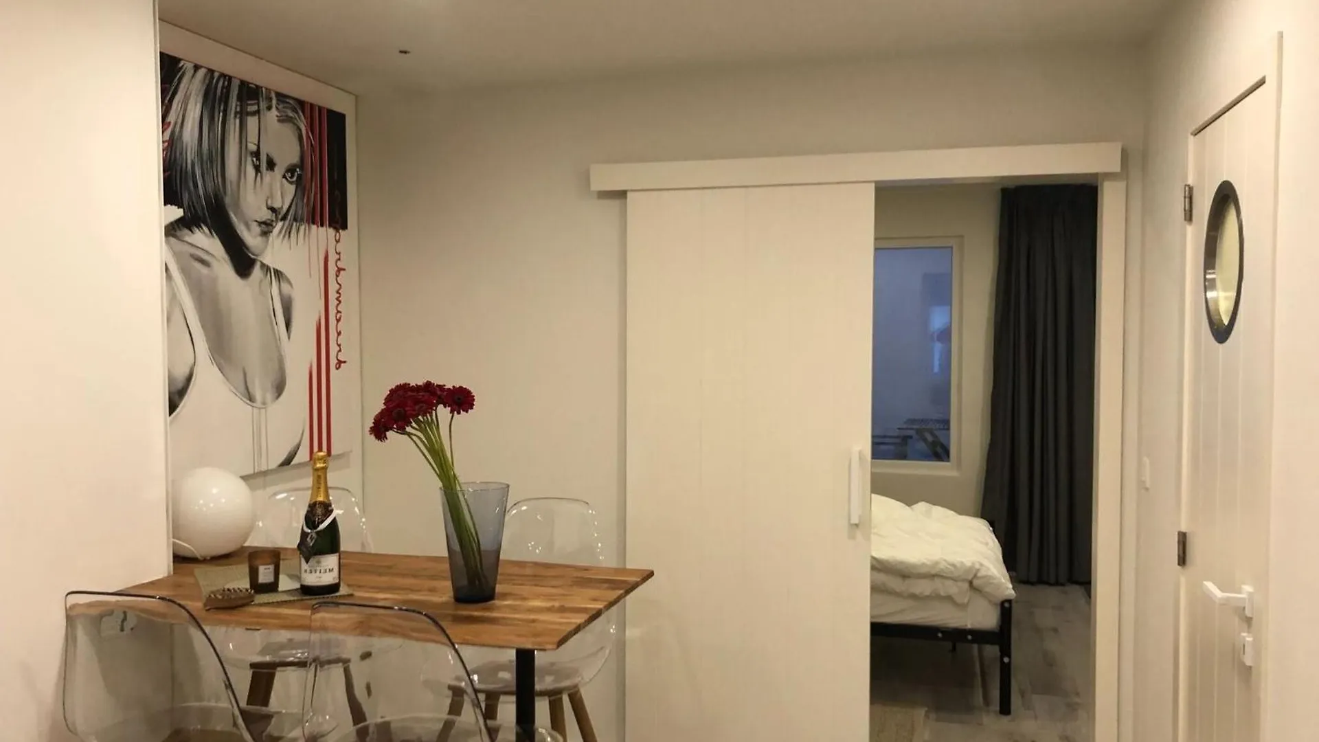 Cozy Apartment In Ostende 0*,